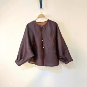 High Quality Autumn and Winter 2024 Chinese Real Silk Red Cloud Yarn Top Loose Crew Neck Coat