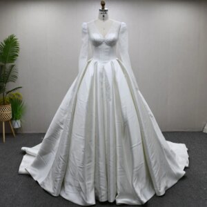 Boho Wedding Dresses V-Neck Long Sleeve Lace Up Button Back Bridal Customized Wedding Dress