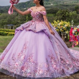 Lilac Shiny Quinceanera Dresses Off Shoulder Ball Gown Sweet 16 Dress Applique Flower Beading Crystal Tull Birthday Party Vestid