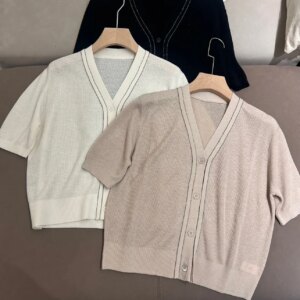 Women’s Beaded Chain Cardigan Wool Silk V-Neck Single Breasted Short Sleeve Casual Ladies Knitted Sweater