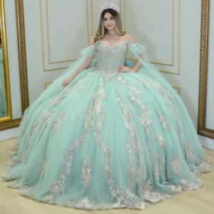 Mint Green Shiny Quinceanera Dresses Off Shoulder Ball Gown Sweet 16 Dress Applique Lace Bow Beading Tull Birthday Party Vestido