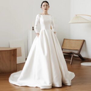 Customized Satin Three Quarter Sleeves Wedding Dress Boat Neck Open Back Simple Bridal Gown Elegant A Line Bridal Party Dress