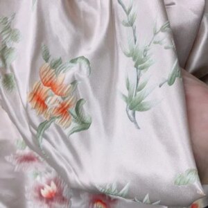 Guanle Crepe Clothing and Dress Shirt Silk Fabric Bed Cover