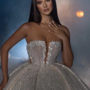 Charming Strapless Bridal Dresses 2024 Luxurious Sleeveless Wedding Dress Romantic A-Line Floor-length Dress Vestidos De Novia