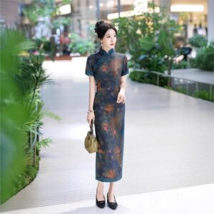 Silk cheongsam long improved fashion girl Chinese style
