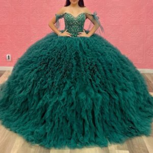2025 Green Quinceanera Dresses Beading Crystal Tiered Tull Elegent Ball Gown Off The Shoulder Sweet Princess Vestidos De 15 Girl