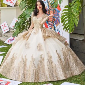 Champagne Quinceanera Dresses Sequined Gold Applique Lace Pearls Tull Ball Gown vestidos para 15 vestido años Glitter Long Sleev