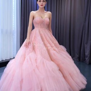 Pink beated Evening dress, floor-level pleated tull busitier dress