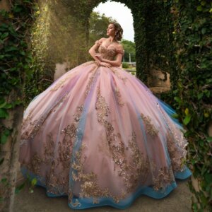 Pink Shiny Princess Quinceanera Dresses Off Shoulder Applique Lace Beading Crystal Tull Corset Sweet 16 Dress Ball Gown Vestidos