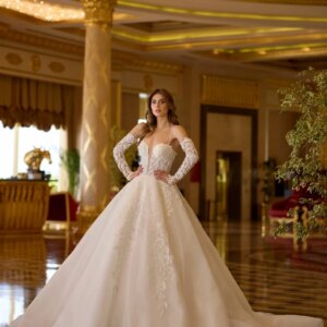 Elegant spaghetti strap Wedding Dress 2025 Charming lace Bridal Gown Graceful Sleeveless Floor-length Gown Customized