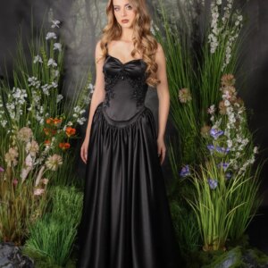Customized Luxury Satin A-Line Spaghetti Straps Crystal Evening Dresses Strapless Sleeveless Panel Train Black Party D