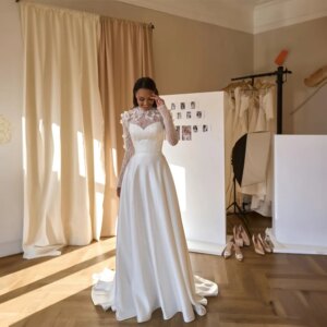 Elegant Removable Appliques Cape Wedding Dress for Women Satin A-line Court Princess Wedding Gown robe de mariée
