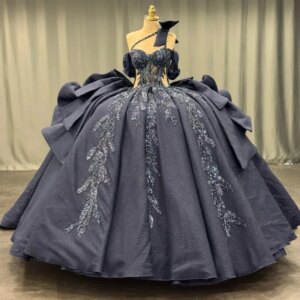 Black Princess Quinceanera Dresses Sequin Appliqued Lace Beading Tull Bow Sweet 16 Dress Sweetheart Off Shoulder Ball Gown Vesti