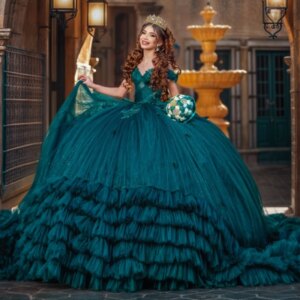 Blackish Green Princess Quinceanera Dresses Off Shoulder Applique Beading Crystal Bow Tiered Tull Sweet 16 Dress Ball Gown Vesti