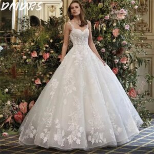 Sexy Spaghetti Straps Lace Wedding Dress Romantic Customized Bridal Gown Elegant Sleeveless Floor-Length Bridal Dress Vestidos