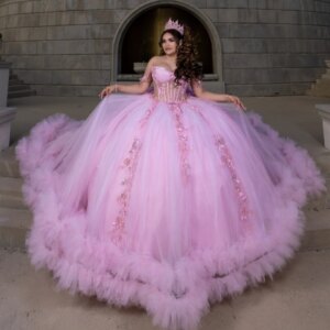 Pink Princess Quinceanera Dresses Off Shoulder Appliqued Lace Bow Beads Tiered Tull Sweet 16 Dress Ball Gown Vestidos 15 De Anos