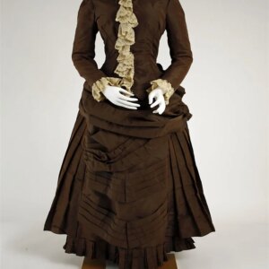 1882s Historical Walking Day Victorian Edwardian Duchess Dress Medieval Renaissance Royal Ball Gown