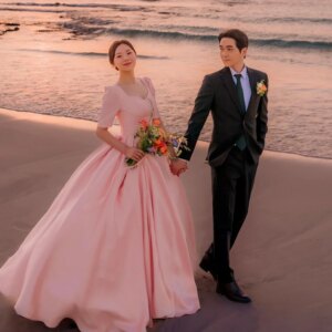 Customized Ball Korea Fashion Sizes Available V-neck Gown Wedding Party Floor Length Skirts Charmeuse Evening Dresses