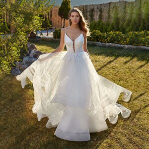 Glamorous Wedding Dresses A-Line Tulle Tiered Bridal Gowns Lace Appliques Sexy Spaghetti Strap Customized Vestidos De Novia 2025
