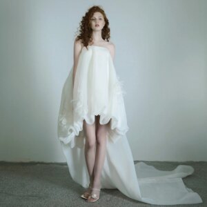 Customized Dreamy Oraganza Strapless Wedding Dress Sleeveless High Low Bridal Photoshoot Dress A Line Sweep Train Bridal Gown