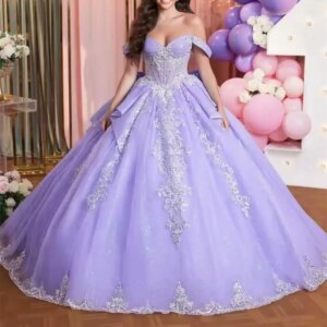 Customized Lavender Lace Appliqued Princess Quinceanera Dress Big Bow Pageant Dress Vestidos De 15 Quinceañera Ball Gown