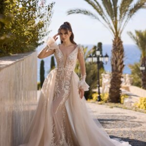 Elegant Long Sleeve Wedding Dress 2025 Charming Lace Bridal Gown Graceful Applique A-Line Floor-length Gown Customized