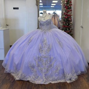 Sparkly Lavender Quinceanera Dress 2025 Ball Gown Appliques Lace Beading Sequins Puffy Skirt Sweet 16 Dress Vestidos 15 de