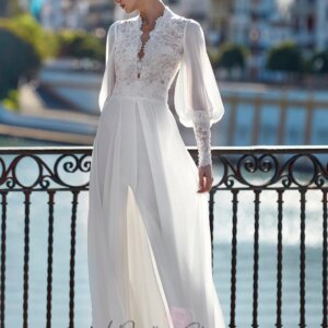 Soft Chiffon Lace Long Sleeves V-neck Neckline Sweep Train Backless A-line Wedding Dress Button Zipper Back Robe de mariée