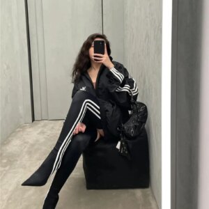 Sexy And Spicy Girl With Three Stripes, Slender Legs, Extra Long Legs, Wrapped Legs, Slim Heels, High Heels, Long Boots, High
