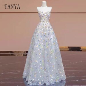 Strapless Colorful Wedding Dress Sleeveless Sweetheart Neck A Line Floor Length Bridal Party Dress Lace Up Back Bridal Gown