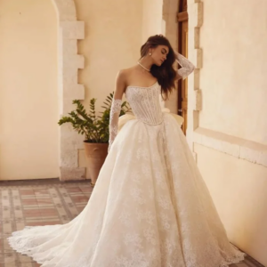 Customized Elegant White Women’s Strapless Lace-up Bowknot Wedding Dress Lace Applique Bridal Gowns A-line Dresses