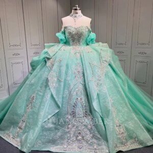 New Arrival Luxury Princess Ball Gown Quinceañera Dresses Butterfly Short Sleeves Beads Birthday Party For 15th Girl Customized