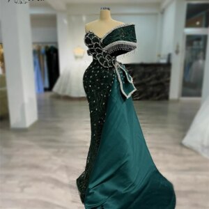 Elegant Green Dubai Party Dress Crystal Appliques 3D Formal Evening Gown Arabic Customized robes longues soirées élégante 2025