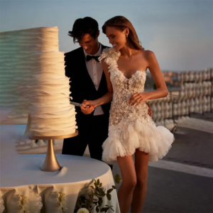 Customized Sexy Decal Bead Decoration Short Wedding Dress A-line Backless Sexy V-neck Single Shoulder Short Wedding Dress