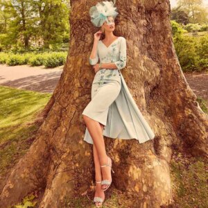 Modern Baby Blue Mother of the Bride Dresses 2024 Mother Gowns Lace Tea Length Wedding Party Dresses V Neckline 3/4 Sleeves
