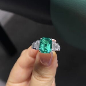 Ruif Customized Platinum Emerald Cut about 3.4ct Lab Grown Emerald Rings for Woemn Anniversary Party Fine Jewelry