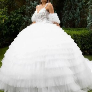 Customized Ivory Quinceanera Dresses Sleeveless Deca Tiered sequins beads 3D flower butterfly stickers Vestidos De 15 Años