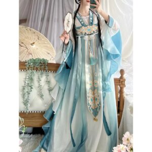 Hanfu suit with Chinese style Tang Song style embroidery and embroidery large sleeves, elegant retro fairy costume