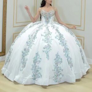 Light Blue Shiny Quinceanera Dresses Off Shoulder Ball Gown Sweet 16 Dress Applique Lace Beads Tull Birthday Party Vestidos 15