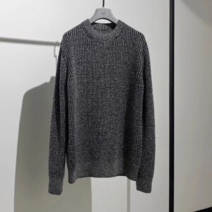 New men’s simple senior sense casual black and white woven round neck wool knit pullover