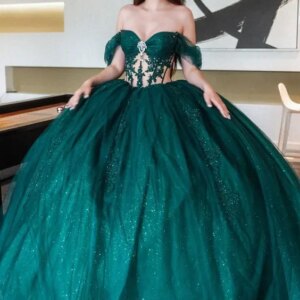 Hunter Green Quinceanera Dresses Ball Gown Off Shoulder Sweetheart Beaded Sequined Lace Applique Tulle Illusion Party Gowns