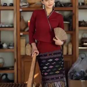 Chinese Dai Ethnic Characteristic Clothing