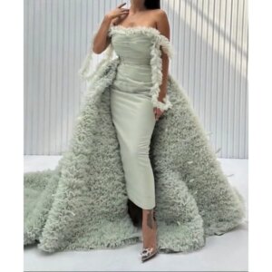 Elegant Prom Dresses with Detachable Train Fashion Tiered Pleat Tulle Straight Gowns Strapless Sweep Train Evening Party Dresses