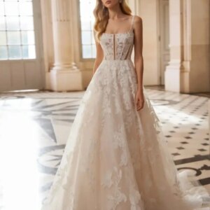 Sexy Spaghetti Strap Wedding Dress 2025 Sexy Lace Bridal Gown Classic Applique A-Line Floor-length Gown Customized