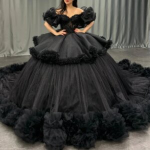 Black Shiny Quinceanera Dresses Off Shoulder Ball Gown Sweet 16 Dress Beading Tiered Tull Birthday Party Vestidos 15 De Anos