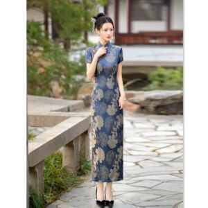 Retro Ethnic Style Long Short Sleeve Robe Qi Pao   Traditional Middle-Aged  Elderly Lady Temperament Cheongsam