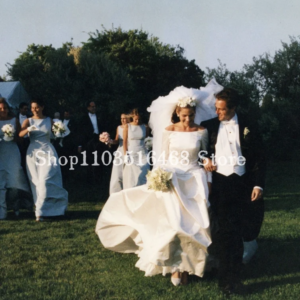 Vintage Victorian Wedding Dresses White One Shoulder Satin Long Sleeve Cathedral Train Bridal Gowns formal occasion Customised