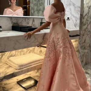 Exquisite Pink Evening Dresses Strapless Off the Shoulder Sleeves Floor Length A-line 3D Flowers Princess Women Prom Gowns