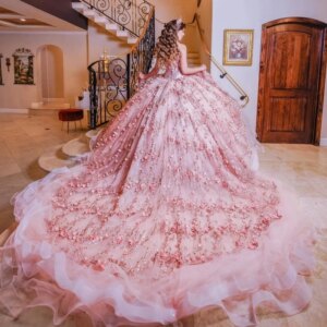 Light Pink Puffy Princess Quinceanera Dresses 2025 Off Shoulder 3D Floral Beads Tull Gillter Sequins Lace-up Vestidos 15 años