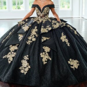 Black Princess Quinceanera Dresses Off the Shoulder Ball Gown Sweet 16 Dress Sequin Appliques Lace Beads Crystal Tull Birthday